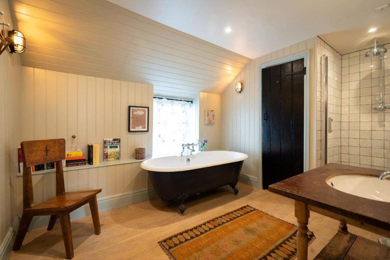 Royal Oak Ramsden Hotel Eksteriør billede