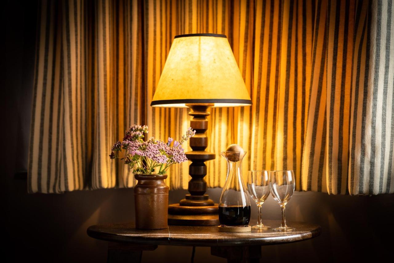 Royal Oak Ramsden Hotel Eksteriør billede