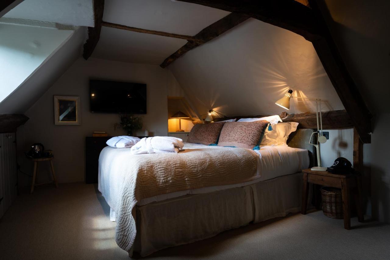 Royal Oak Ramsden Hotel Eksteriør billede