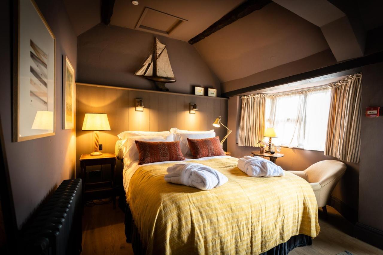 Royal Oak Ramsden Hotel Eksteriør billede